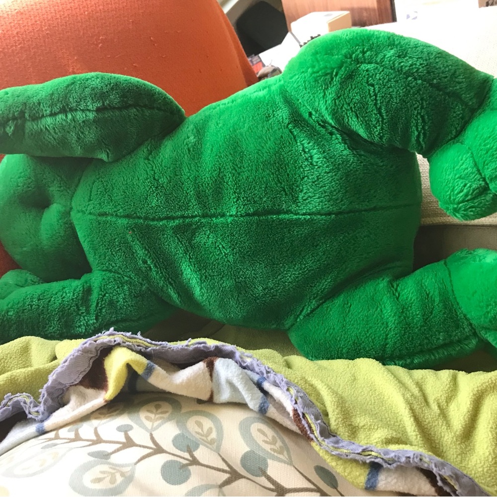 Bundle 3 for $10 fun big eyed green frog in EUC. - Picture 6 of 10
